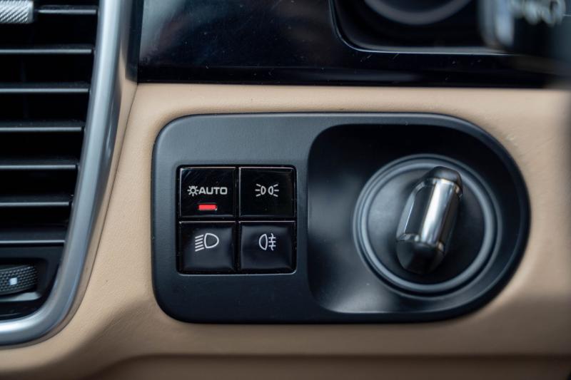 Car Thumb
