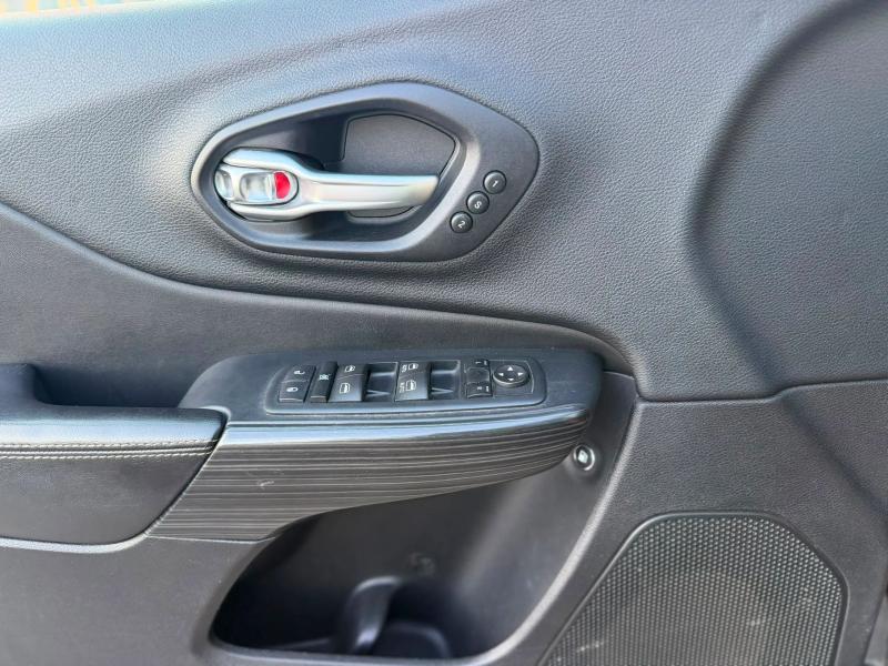 Car Thumb