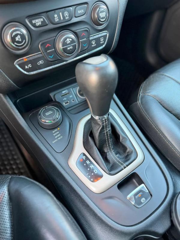 Car Thumb