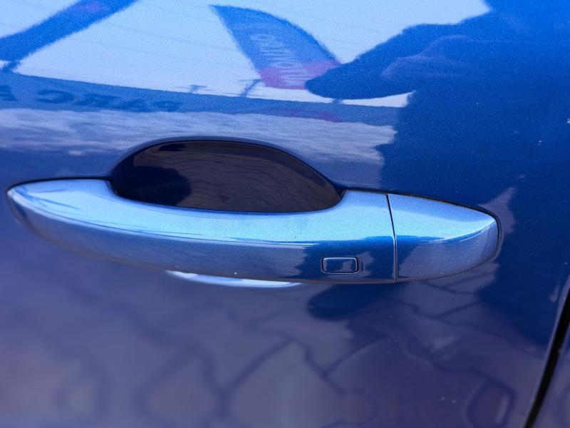 Car Thumb