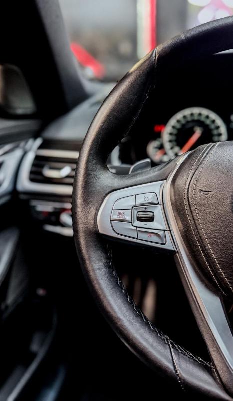 Car Thumb